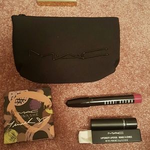 Mac cosmetics bundle